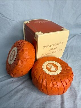 Brand New Avon Cameo Soap Set - Vintage